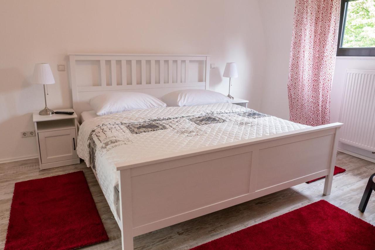 Appartment Rheinaue Duisburg Eksteriør billede