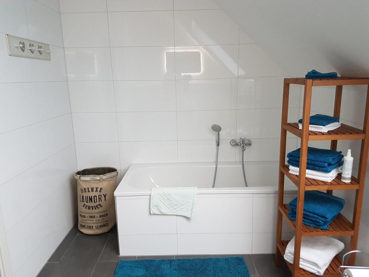Appartment Rheinaue Duisburg Eksteriør billede