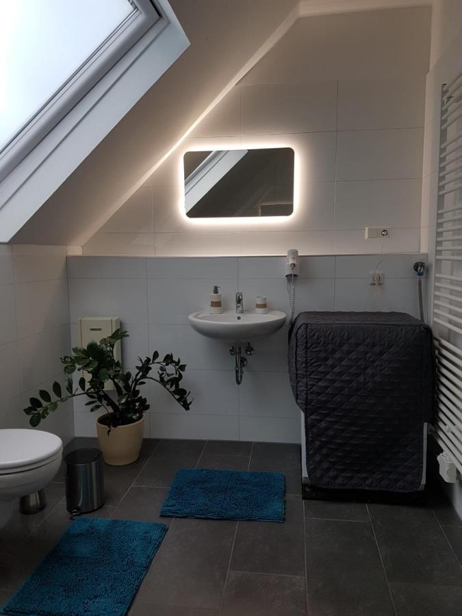 Appartment Rheinaue Duisburg Eksteriør billede